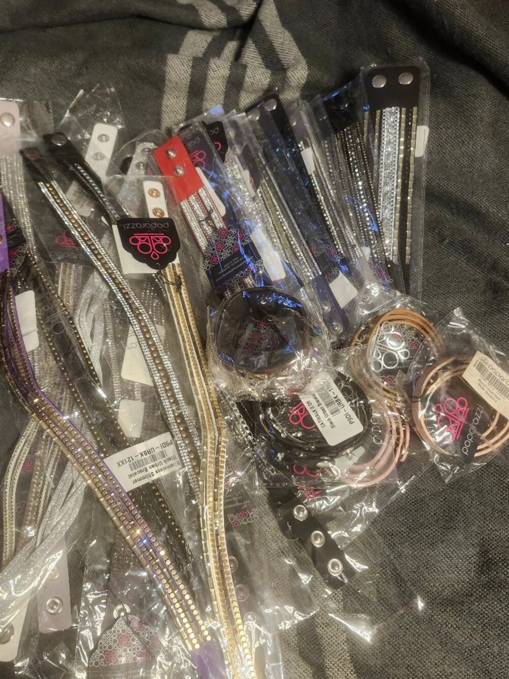 Lot of 27 Vintage Paparazzi Wraps